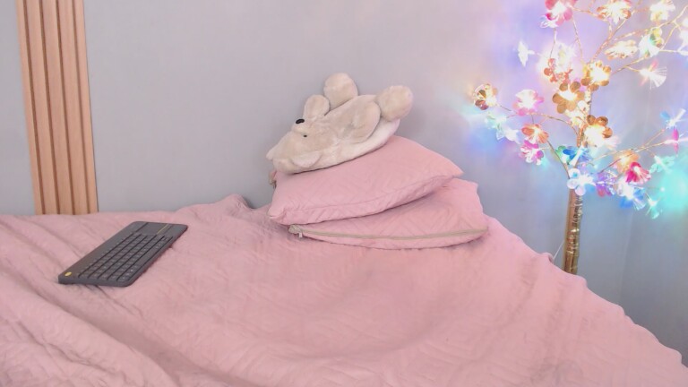 ThayssaRoss's Streamate show and profile