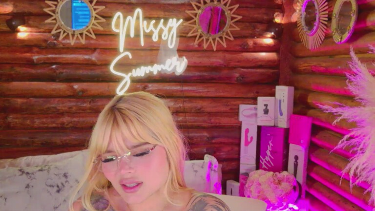 MissySummer's Streamate show and profile