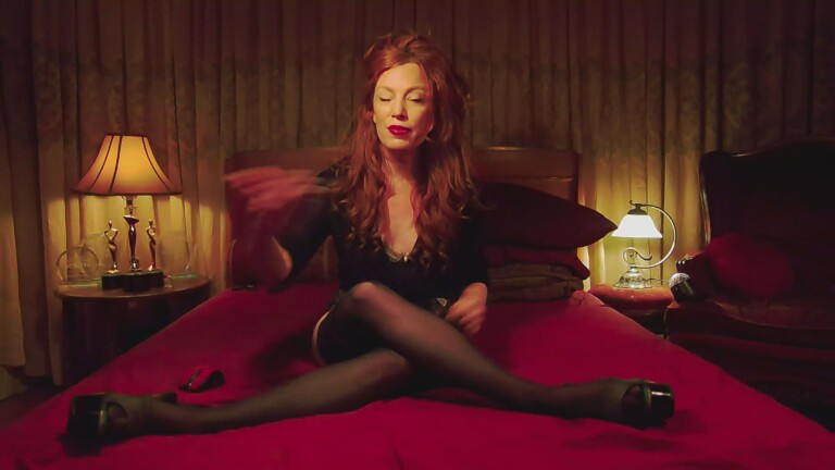 LittleRedBunny's Streamate show and profile