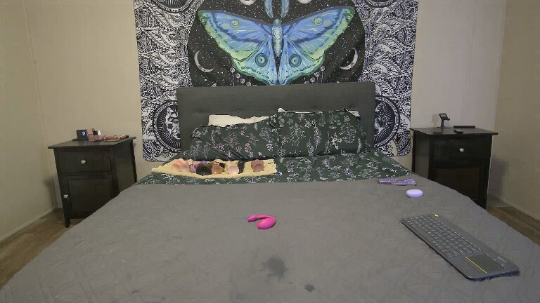 SweetBridget's Streamate show and profile