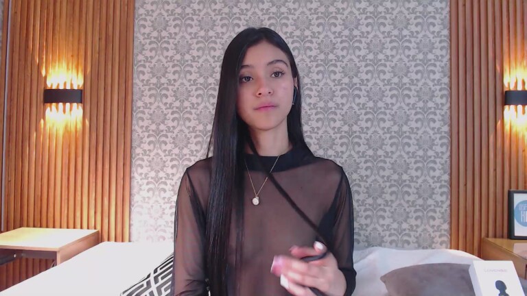 Charlotte_18's Streamate show and profile