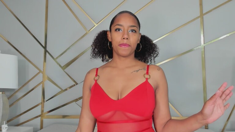 KiraHill's Streamate show and profile