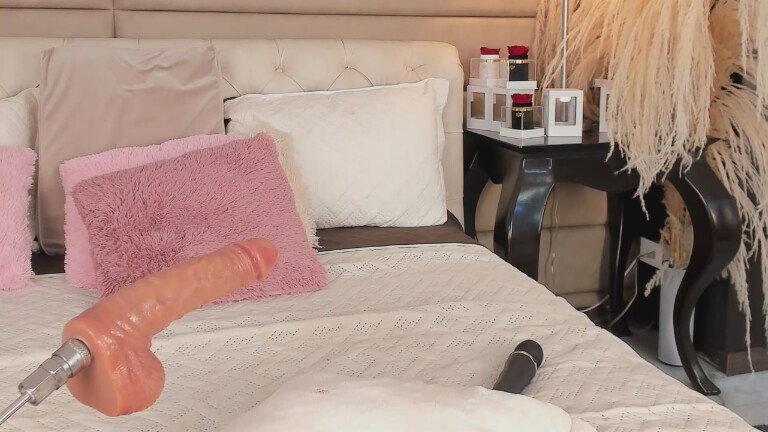 SadayHills's Streamate show and profile