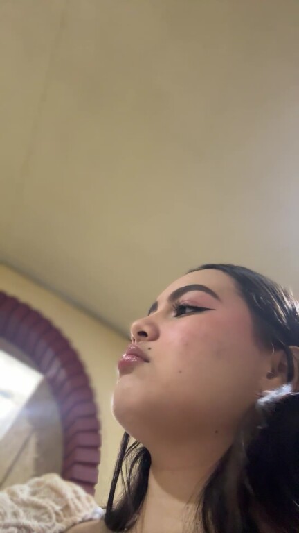 Evelin_Lombardi's Streamate show and profile