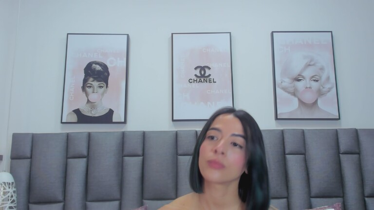 AmberrGreey's Streamate show and profile