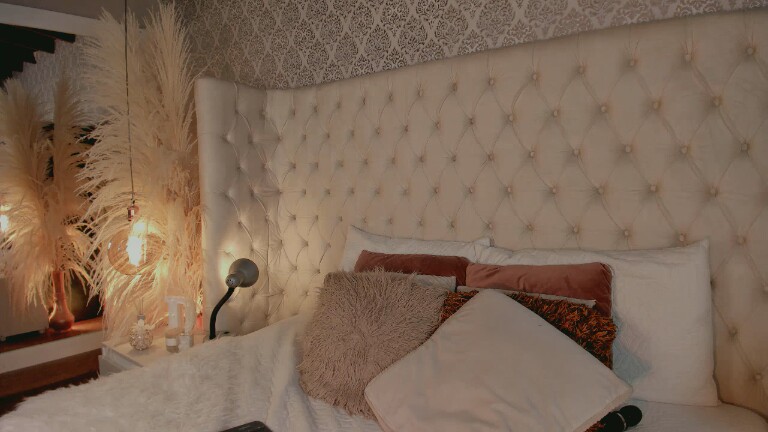 Dannah_Gomez's Streamate show and profile