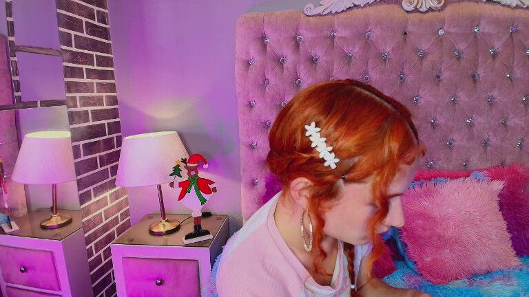 AdelaineBestt's Streamate show and profile