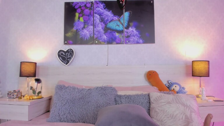 SamanthaaWoods's Streamate show and profile