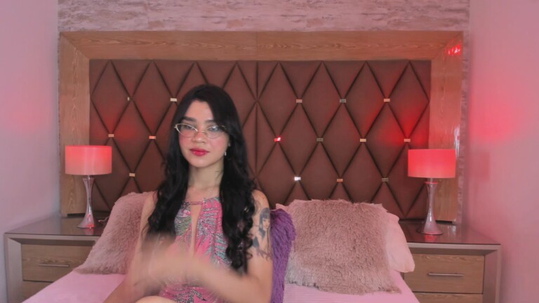 DafneJames's Streamate show and profile