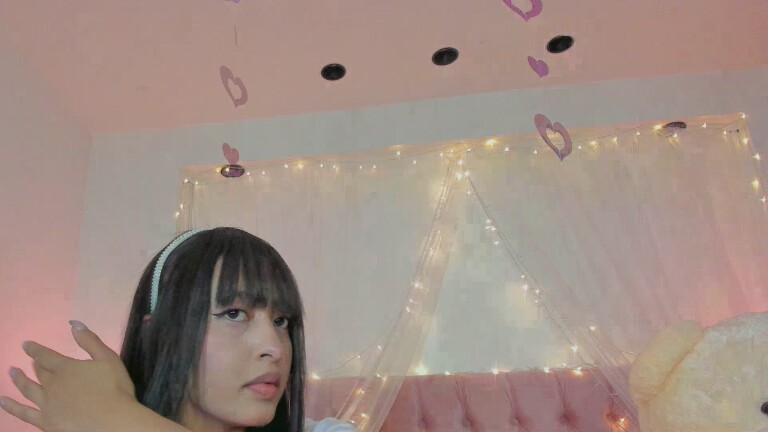 AlexandraWinterr's Streamate show and profile