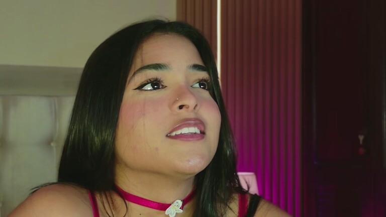 Ivannayelena's Streamate show and profile