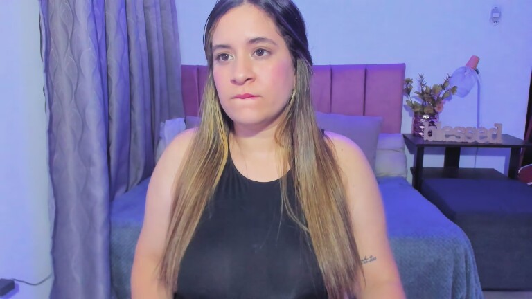 EmaBaaker's Streamate show and profile