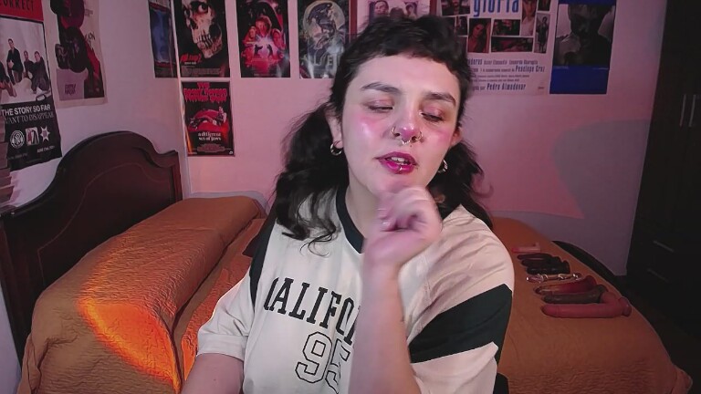 SofiaCoolle's Streamate show and profile