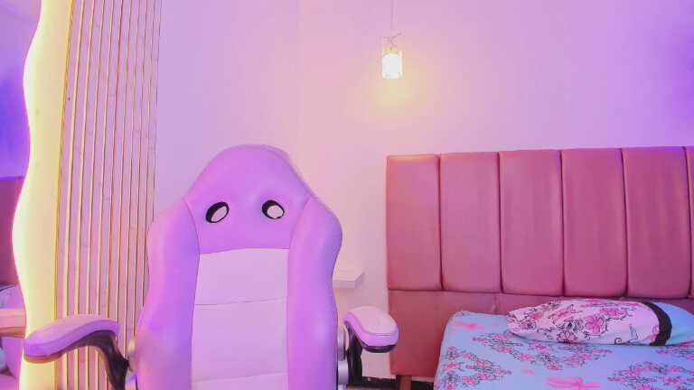 YadriHill018's Streamate show and profile