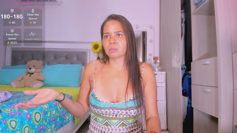 sharon050's Streamate show and profile