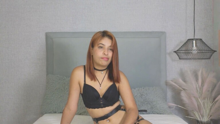 Anna_Velvet's Streamate show and profile